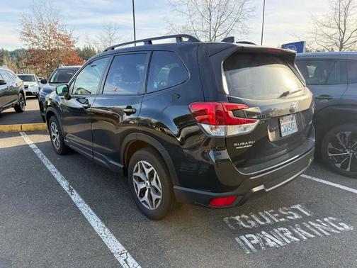 2023 Subaru Forester Premium