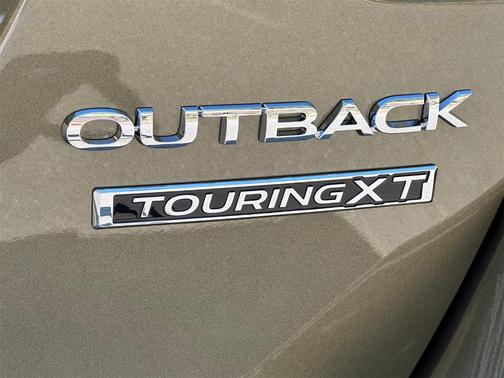 2025 Subaru Outback Touring XT