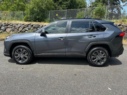 2025 Toyota RAV4 Hybrid XLE Premium