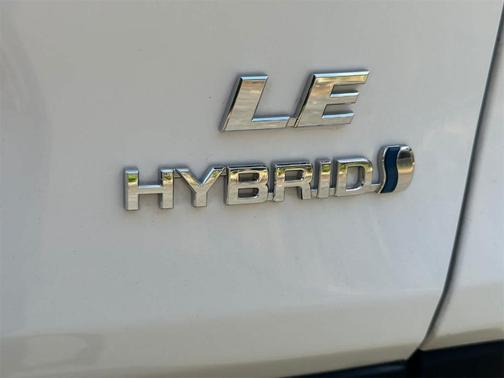 2021 Toyota RAV4 Hybrid LE