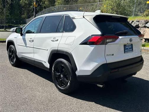 2020 Toyota RAV4 Hybrid LE
