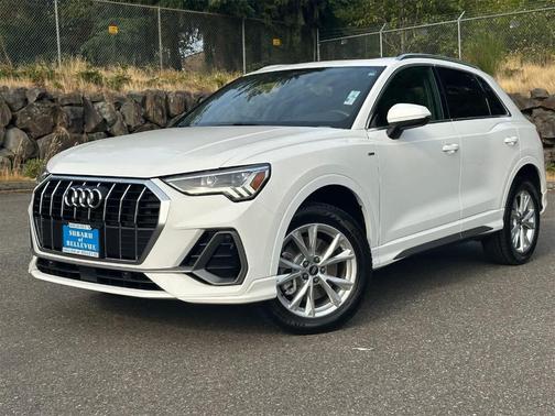 2023 Audi Q3 45 S line Premium