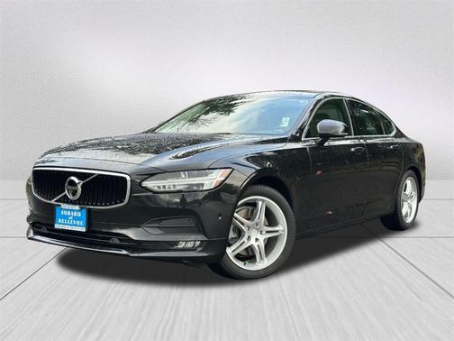 2017 Volvo S90 T5 Momentum