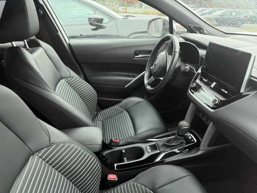 2023 Toyota Corolla Cross Hybrid XSE