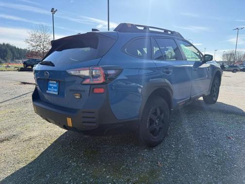 Geyser Blue 2024 Subaru Outback Wilderness