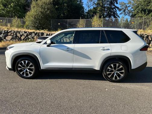 2025 Toyota Grand Highlander Hybrid HYBRID MAX LIMITED