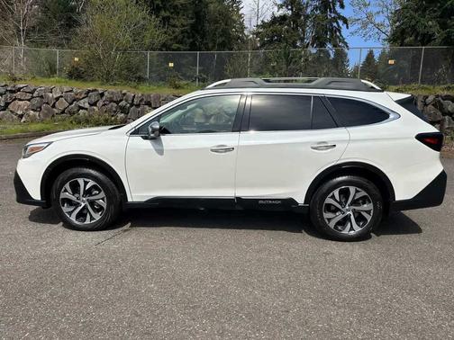 Crystal White Pearl 2021 Subaru Outback Touring XT