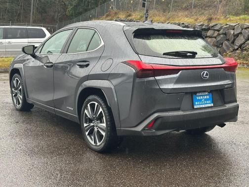 2022 Lexus UX 250h Luxury