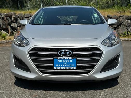 2017 Hyundai Elantra GT Base