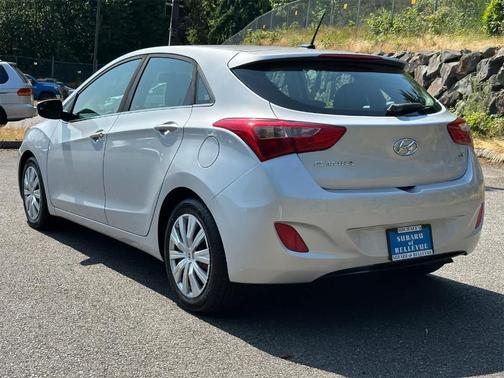 2017 Hyundai Elantra GT Base