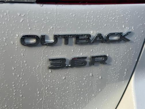 2014 Subaru Outback 3.6R Limited