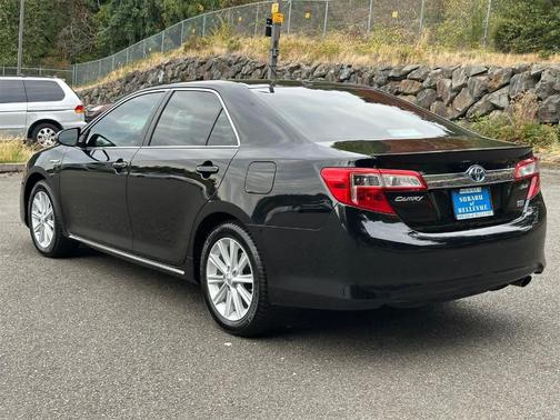 2012 Toyota Camry Hybrid XLE