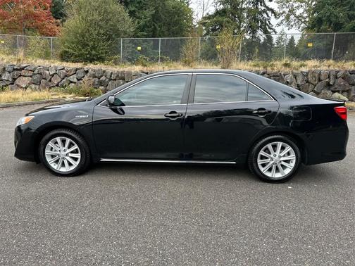 2012 Toyota Camry Hybrid XLE
