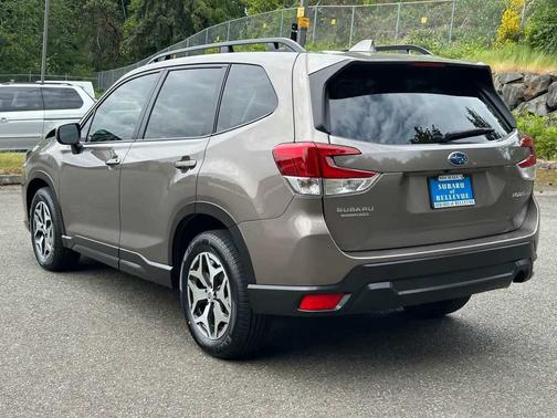 Brilliant Bronze 2022 Subaru Forester Premium