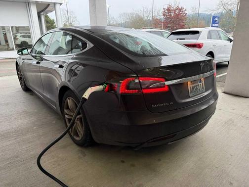 2013 Tesla Model S Base