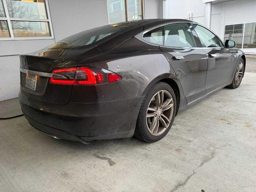 2013 Tesla Model S Base