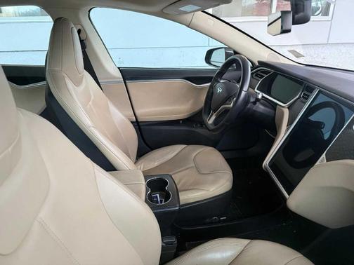2013 Tesla Model S Base