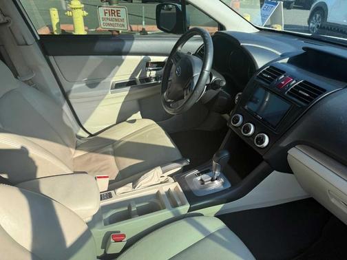 2014 Subaru XV Crosstrek Hybrid 2.0i Hybrid Touring