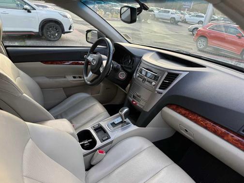 2011 Subaru Outback 3.6R Limited