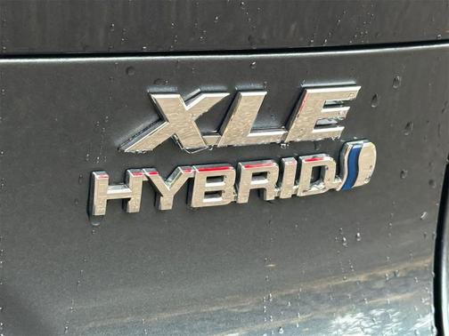 2022 Toyota Venza XLE