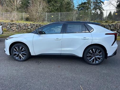 Pearl 2026 Subaru Solterra Touring XT