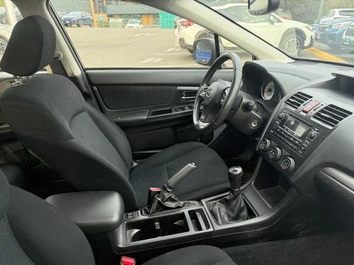 2013 Subaru Impreza 2.0i Premium