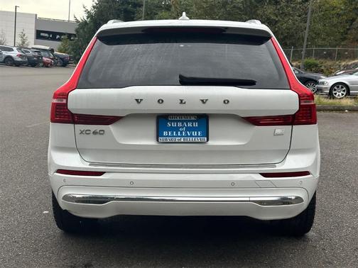 2022 Volvo XC60 Recharge Plug-In Hybrid INSCRIPTION