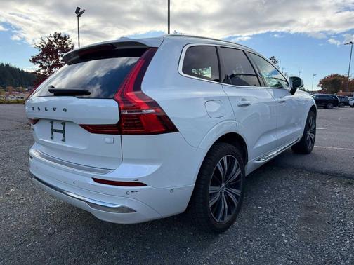 2022 Volvo XC60 Recharge Plug-In Hybrid INSCRIPTION