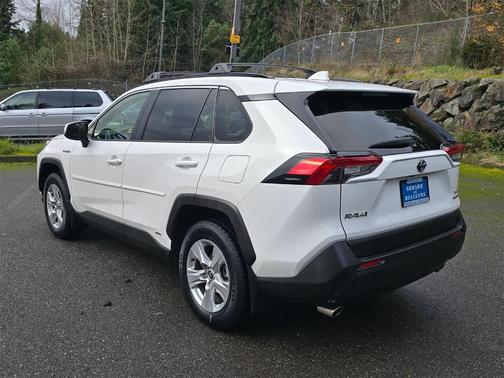 2020 Toyota RAV4 Hybrid XLE