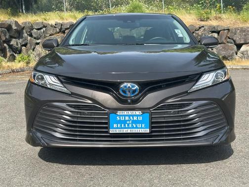 2018 Toyota Camry Hybrid XLE