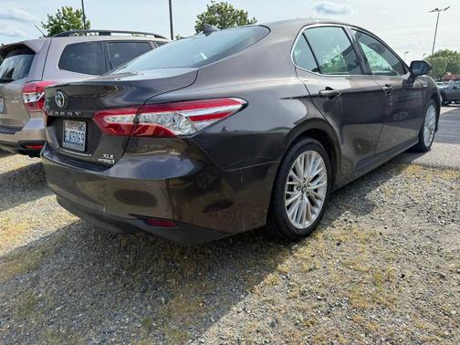 2018 Toyota Camry Hybrid XLE