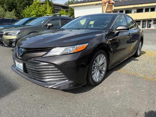 2018 Toyota Camry Hybrid XLE