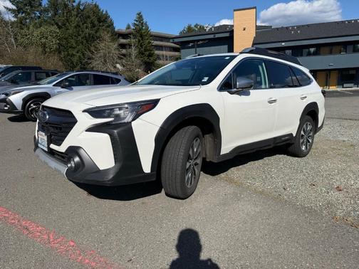 Crystal White Pearl 2024 Subaru Outback Touring