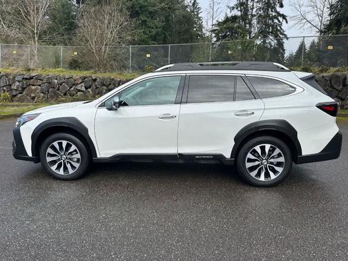 Crystal White Pearl 2024 Subaru Outback Touring