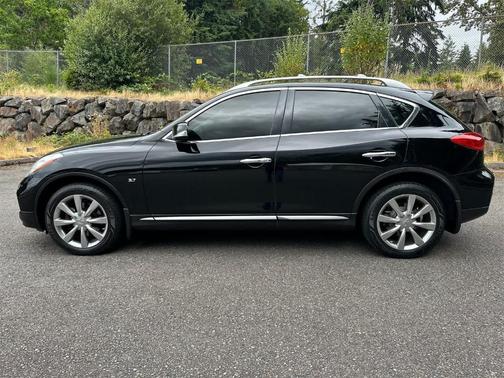 2017 INFINITI QX50 Base