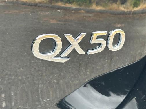 2017 INFINITI QX50 Base