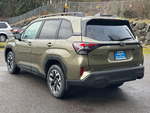 Autumn Green Metallic 2026 Subaru Forester Premium