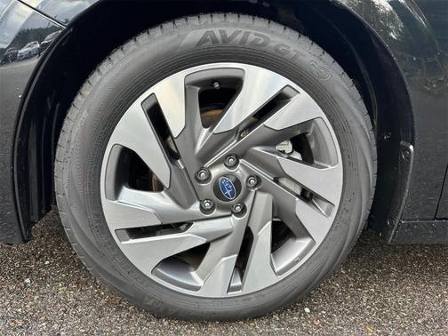 2023 Subaru Legacy 