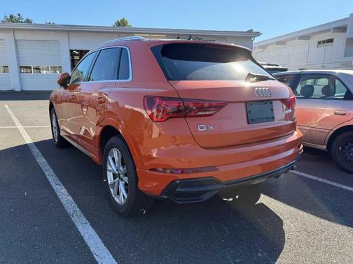 2022 Audi Q3 45 S line Premium