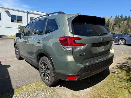 Jasper Green 2021 Subaru Forester Limited