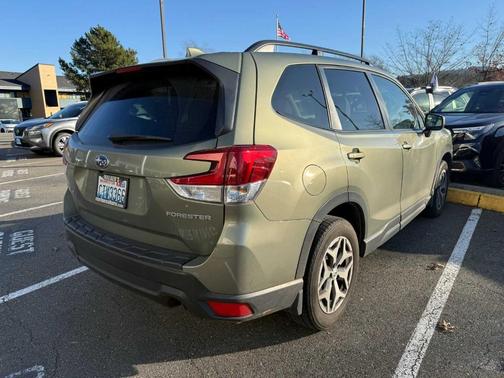 2021 Subaru Forester Premium