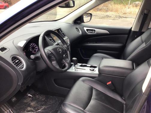 Caspian Blue Metallic 2019 Nissan Pathfinder SL