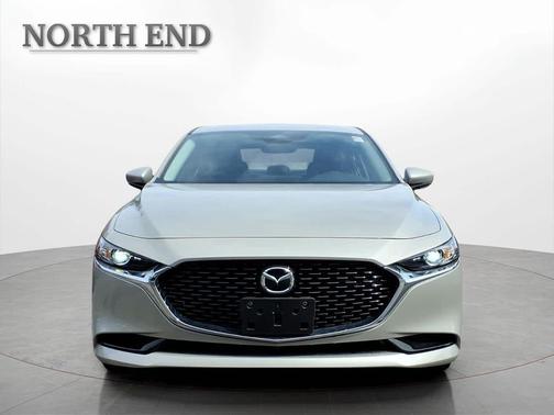 Platinum Quartz Metallic 2026 Mazda Mazda3 FWD w/Preferred Package