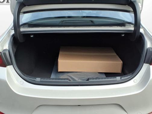 Platinum Quartz Metallic 2026 Mazda Mazda3 FWD w/Preferred Package