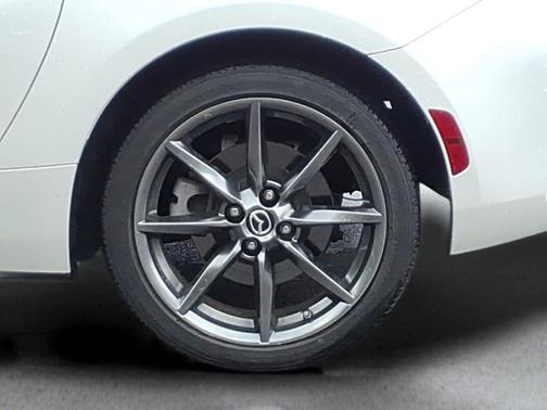 Snowflake White Pearl Mica 2018 Mazda MX-5 Miata RF Grand Touring
