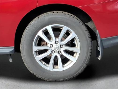 2016 Nissan Pathfinder S