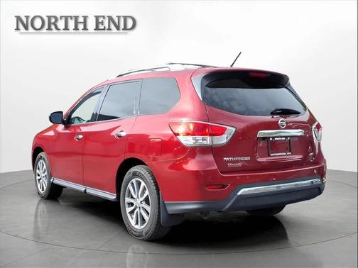 2016 Nissan Pathfinder S