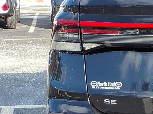 2025 Volkswagen Taos 1.5T SE Black