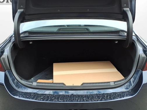 Deep Crystal Blue Mica 2026 Mazda Mazda3 2.5 S Select Sport