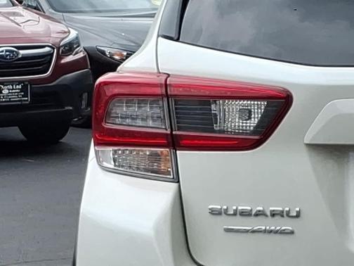 Crystal White Pearl 2022 Subaru Crosstrek Limited